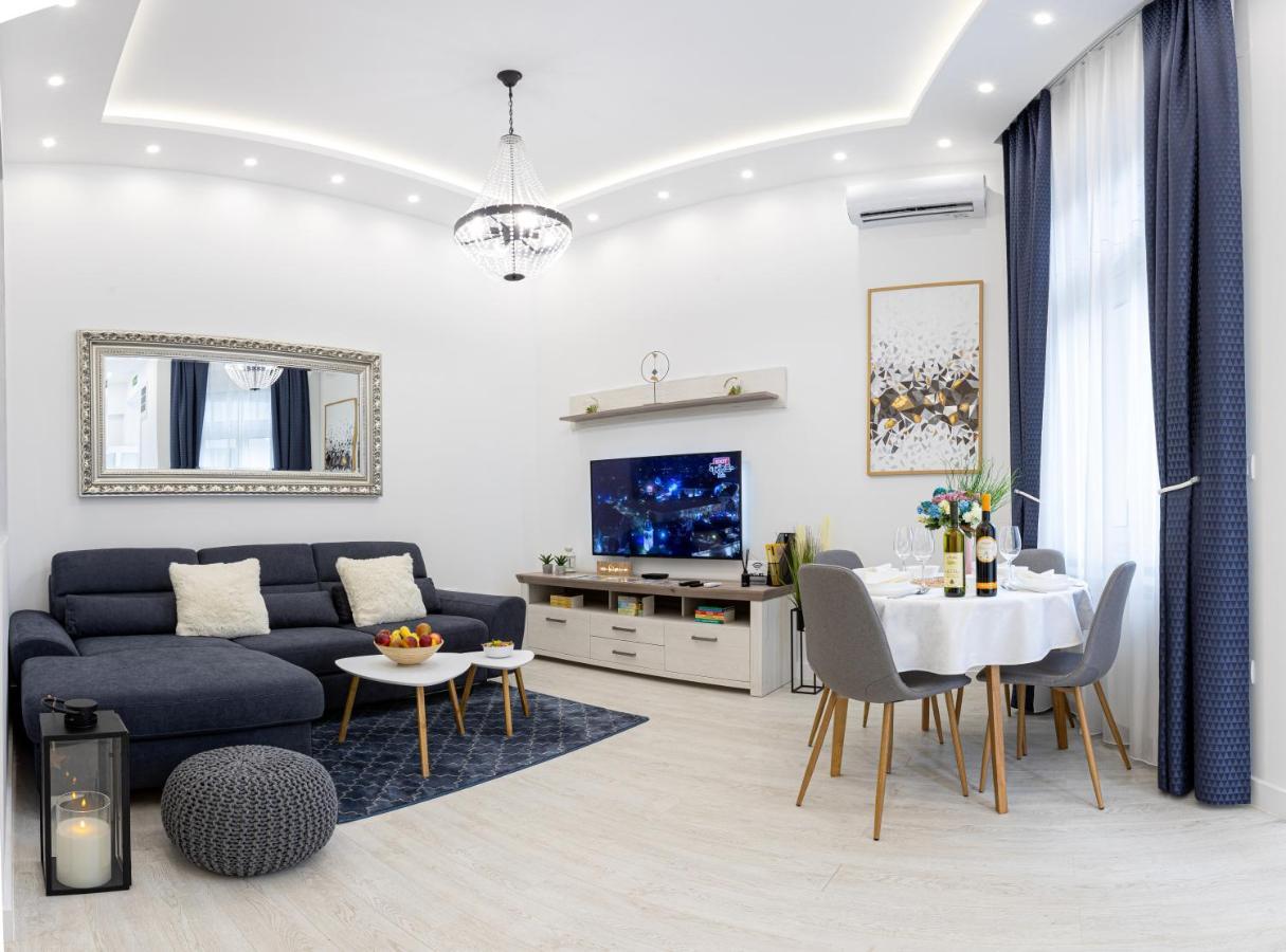Theatre Square Apartments Novi Sad Luaran gambar