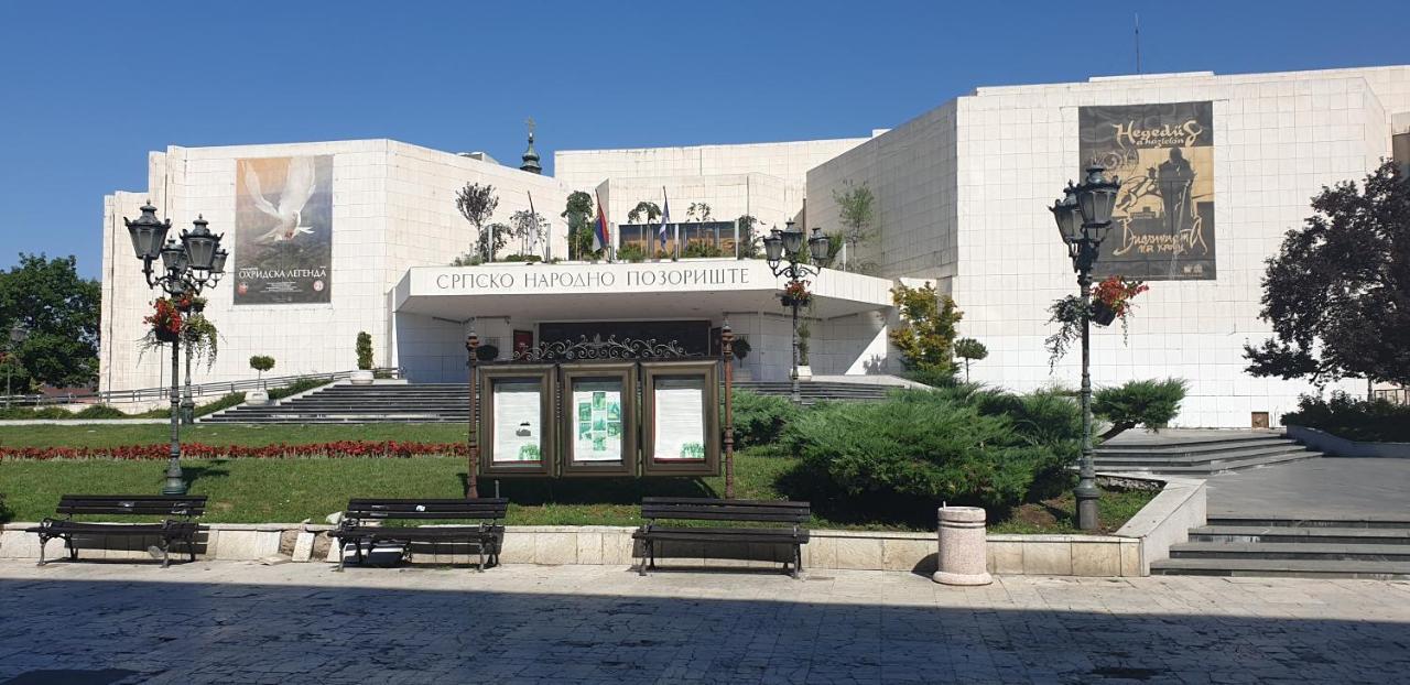 Theatre Square Apartments Novi Sad Luaran gambar
