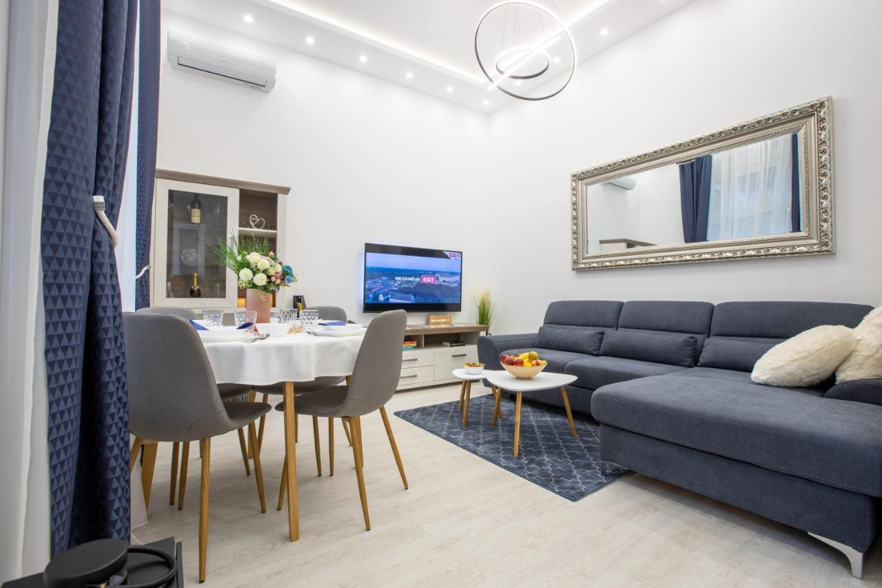 Theatre Square Apartments Novi Sad Luaran gambar
