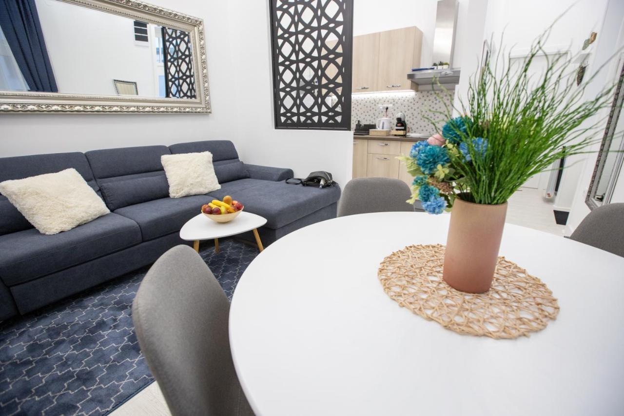 Theatre Square Apartments Novi Sad Luaran gambar