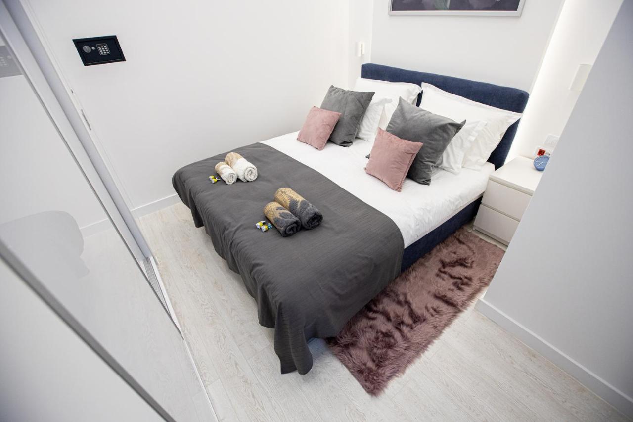 Theatre Square Apartments Novi Sad Luaran gambar