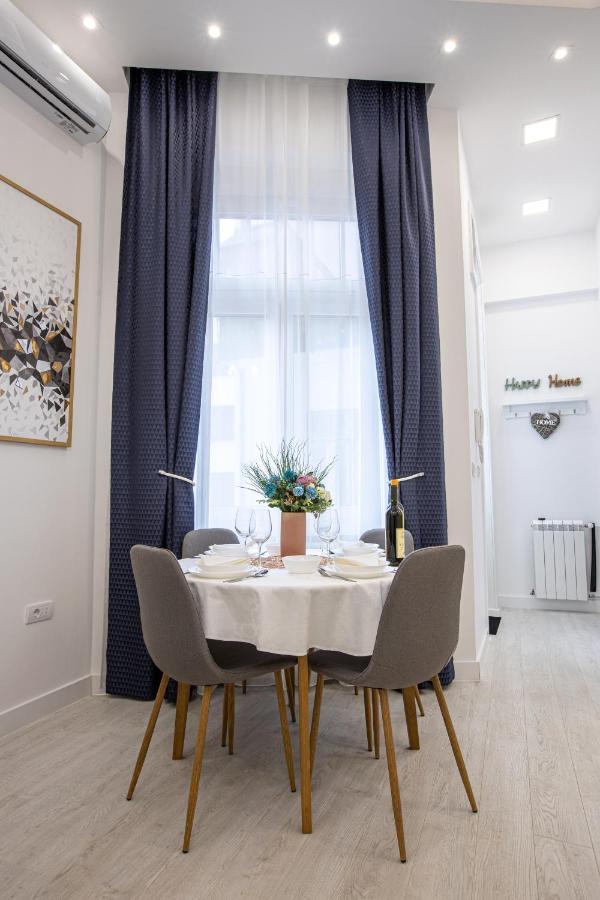 Theatre Square Apartments Novi Sad Luaran gambar