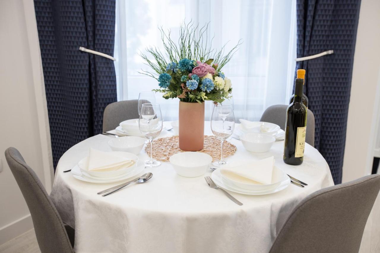 Theatre Square Apartments Novi Sad Luaran gambar
