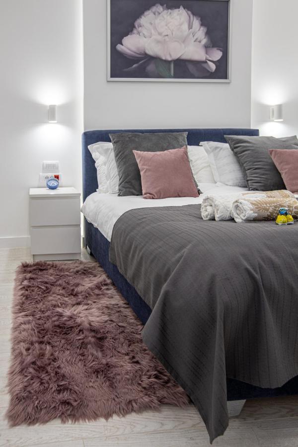 Theatre Square Apartments Novi Sad Luaran gambar