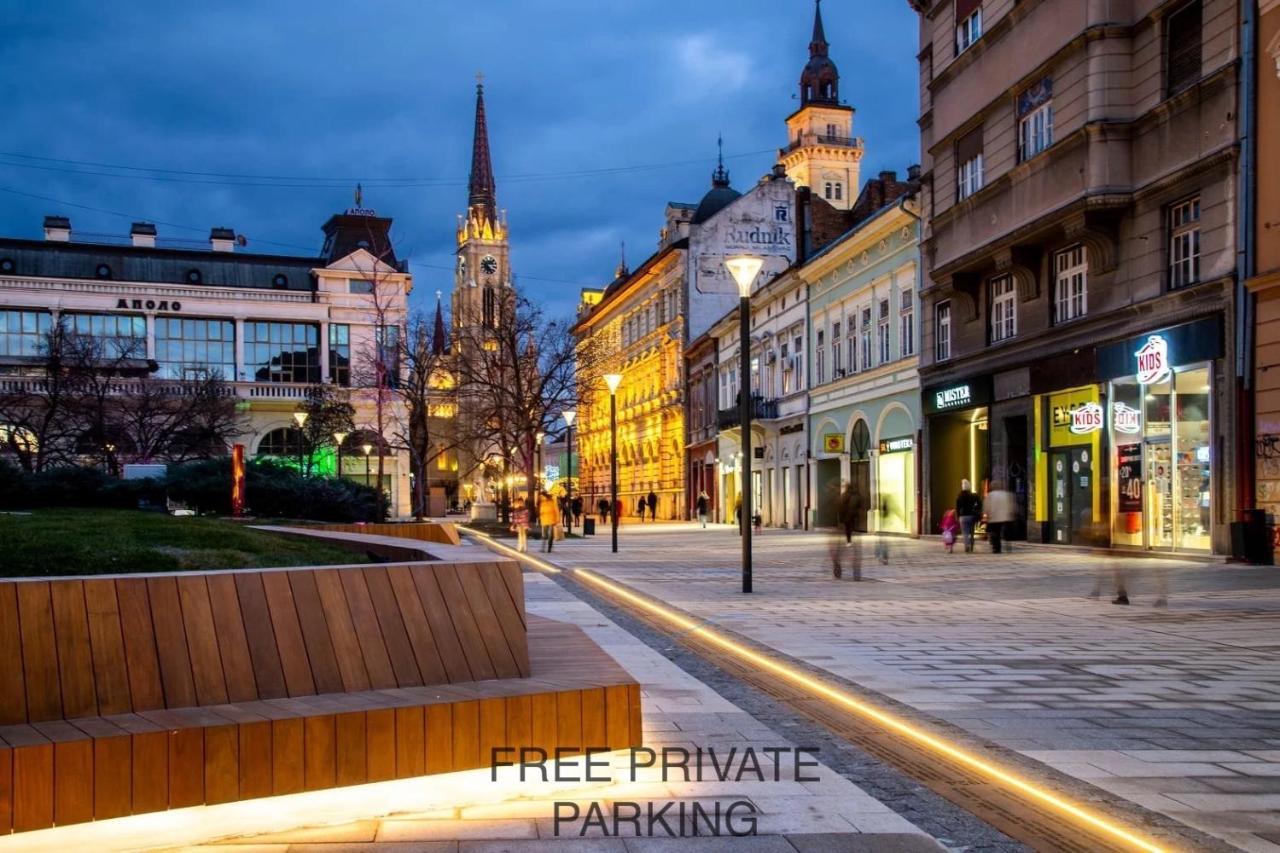 Theatre Square Apartments Novi Sad Luaran gambar
