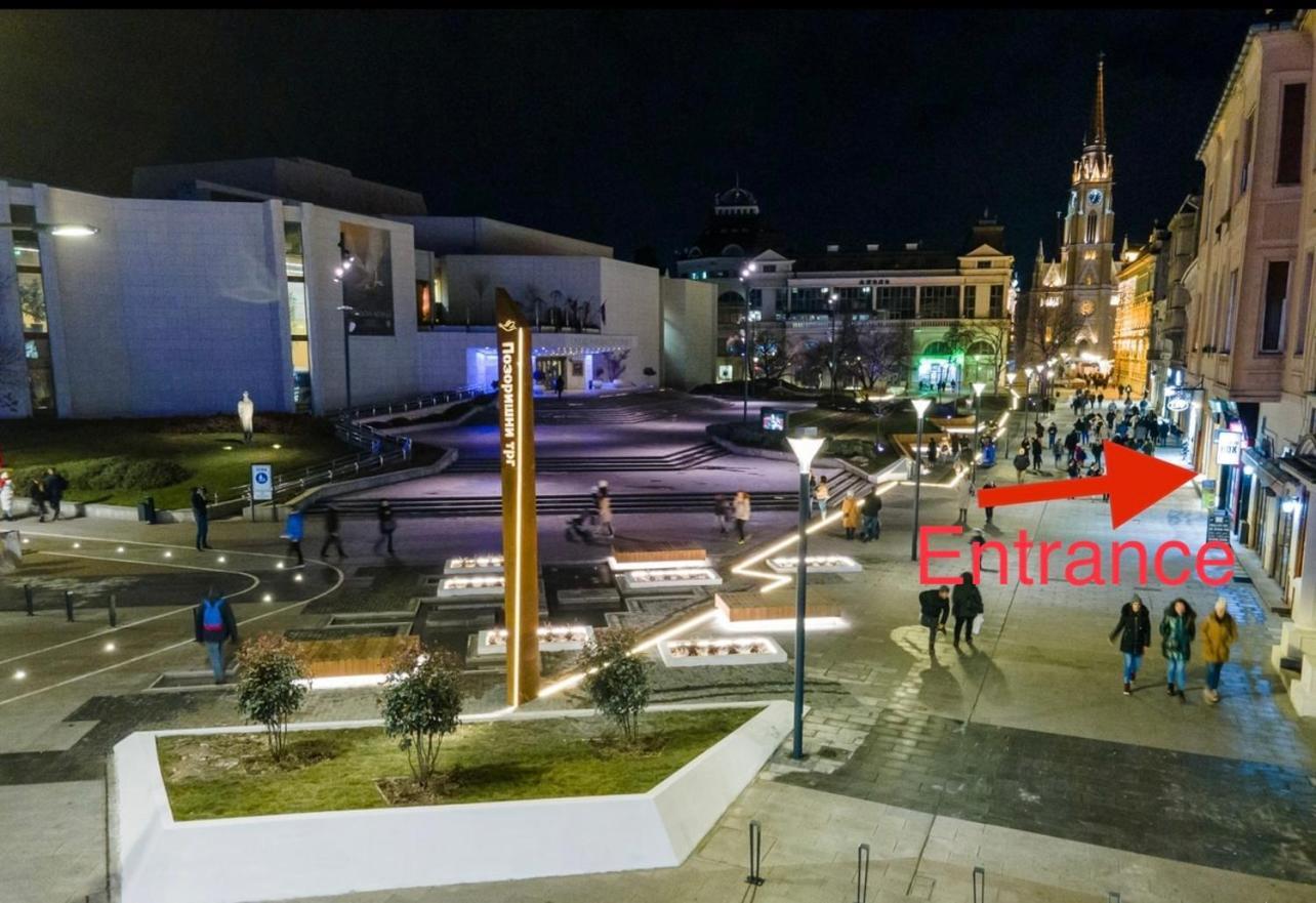 Theatre Square Apartments Novi Sad Luaran gambar